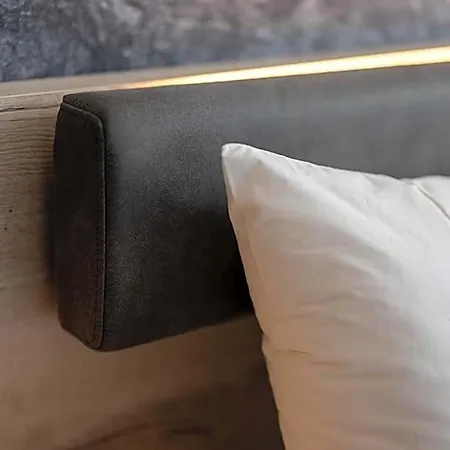 Hotel Zleep Lausanne-chavannes 3*